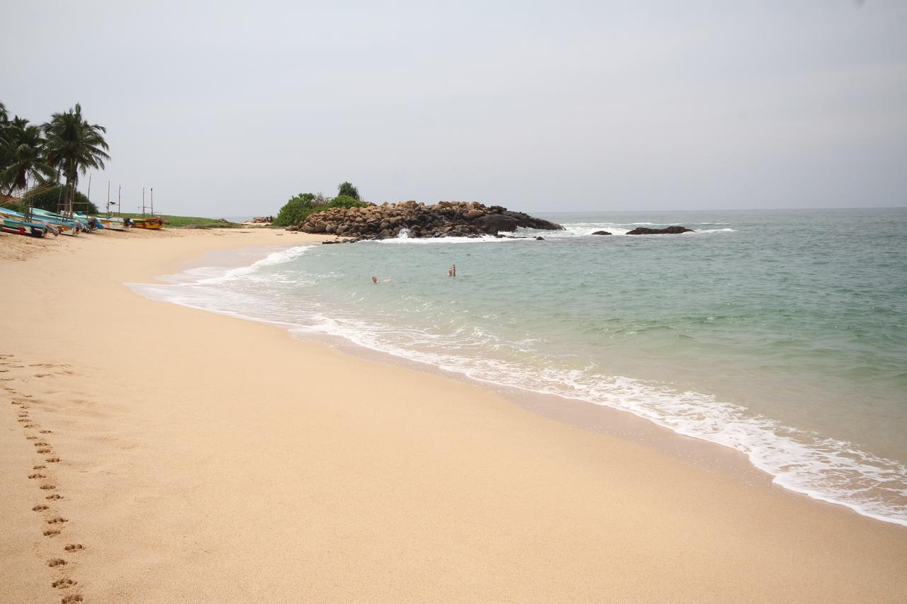 Italia Beach Hotel Ambalangoda (Galle) Exterior photo